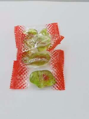 Sojabonensnacks met een laag suikergehalte van echt vruchtensap en gummiesnacks in verschillende vormen