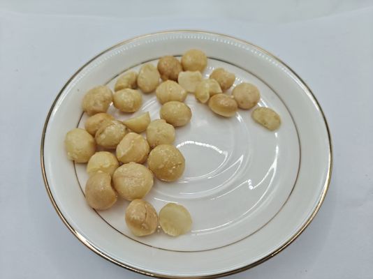 Geroosterde macadamia noten