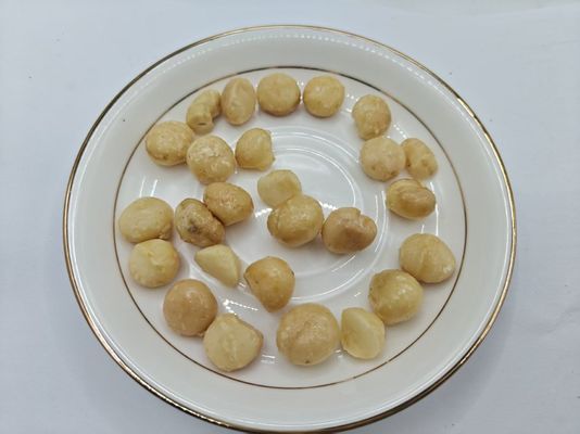 Geroosterde macadamia noten