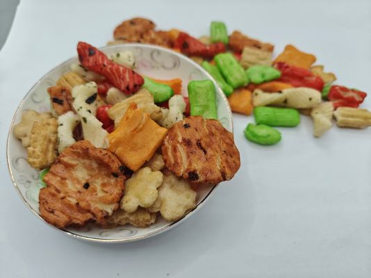 Originele Gemengde Rijstcrackers met Aangepaste Smaak, Bulkverpakking met Olie-ingrediënten