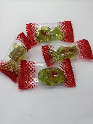 Sojabonensnacks met een laag suikergehalte van echt vruchtensap en gummiesnacks in verschillende vormen