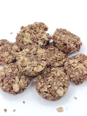Donkere chocolade haverclusters met veel vezels zonder schuldgevoelens - Draagbare knapperige snacks van sojabonen