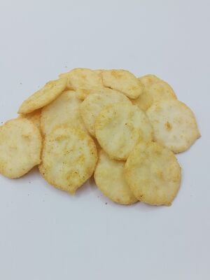 Premium rijstcrackers met een lichte en knapperige textuur, afzonderlijk verpakt voor versheid