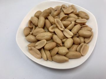 Gezouten Met een laag bedekte Pindasnack, Diverse Harde Textuur van Vitaminen de Spaanse pepers Met een laag bedekte Pinda's
