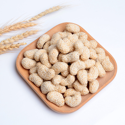 Het gezonde Tarwemeel roosterde Met een laag bedekt de Snacksvoedsel van de Sesamcashewnoot met Knapperige en Knapperige Smaak