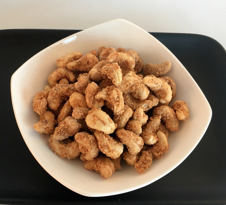 Kosjer/Halal verklaarde Met een laag bedekte Geroosterde Gezonde Knapperige en Knapperige de Nootsnacks van de Houtskoolcachou